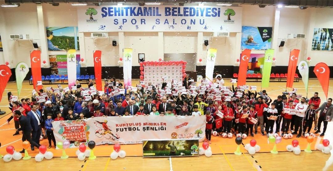 Minik kramponlar coşku dolu t&ouml;rende buluştu