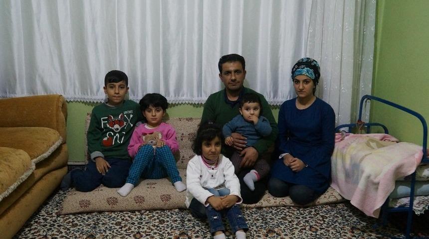 Evi yanan vatandaşa yardım eli uzatıldı