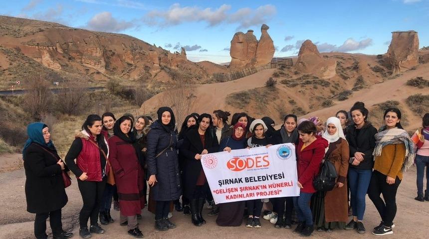 Şırnaklı kızlar geziye gönderildi