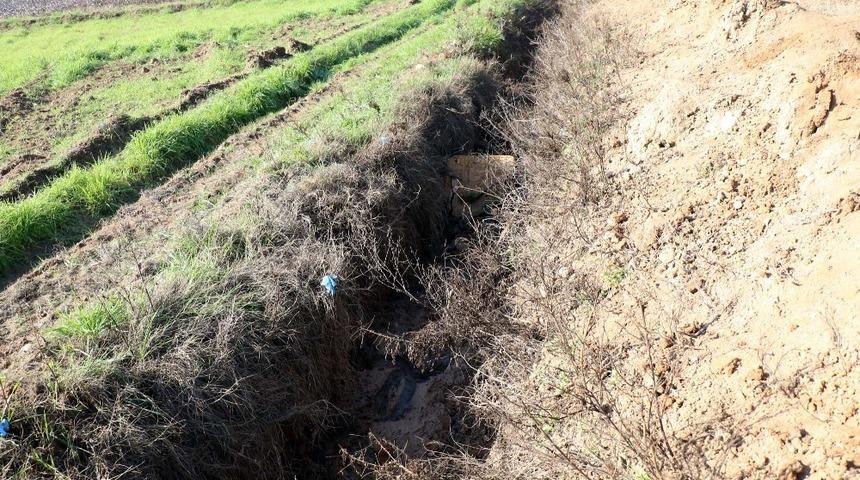 Suriye&rsquo;ye gitmek i&ccedil;in evden &ccedil;ıkan yaşlı kadın su kanalında &ouml;l&uuml; olarak bulundu