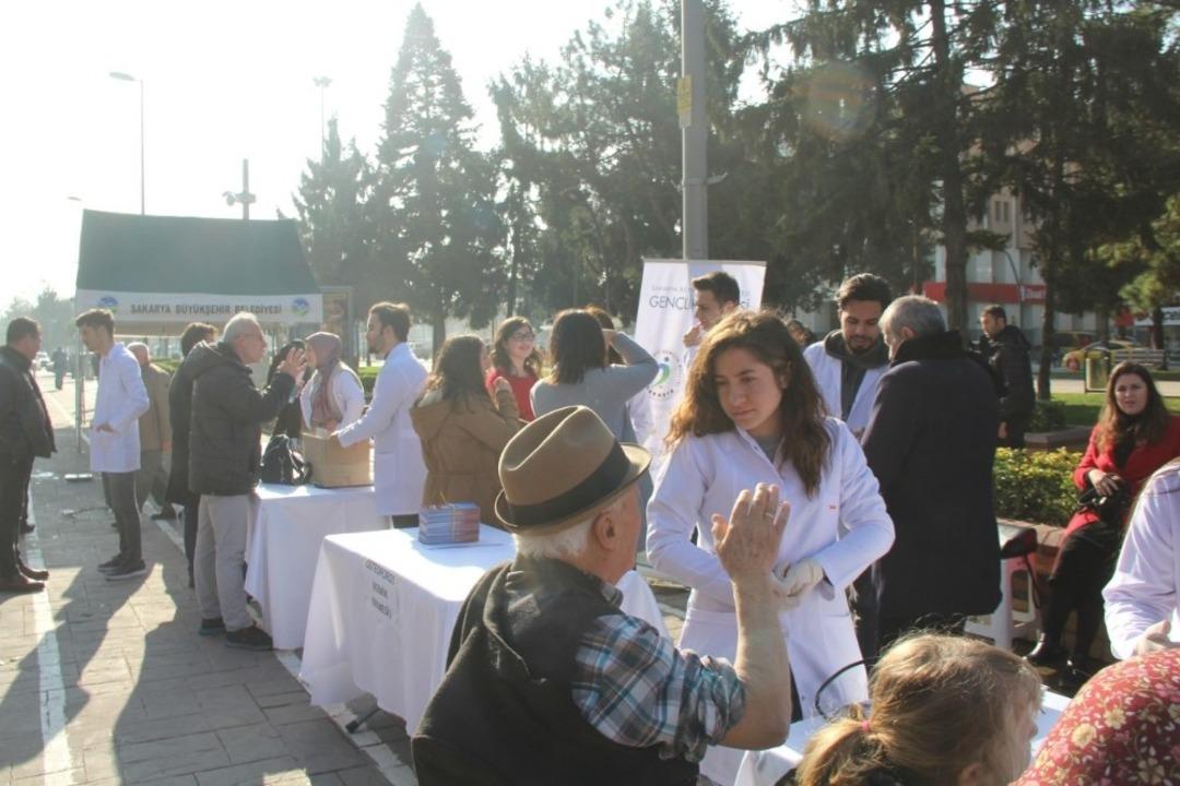 Gen&ccedil;lik Meclisinden &rsquo;Sağlık Sokağı Projesi&rsquo;