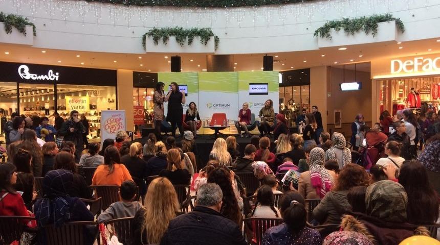 Gezgin Anneler Kul&uuml;b&uuml; İzmirlilerle buluştu