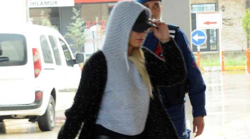 Yalova'da fuhuş baskını! 16 kadın 9 erkek...