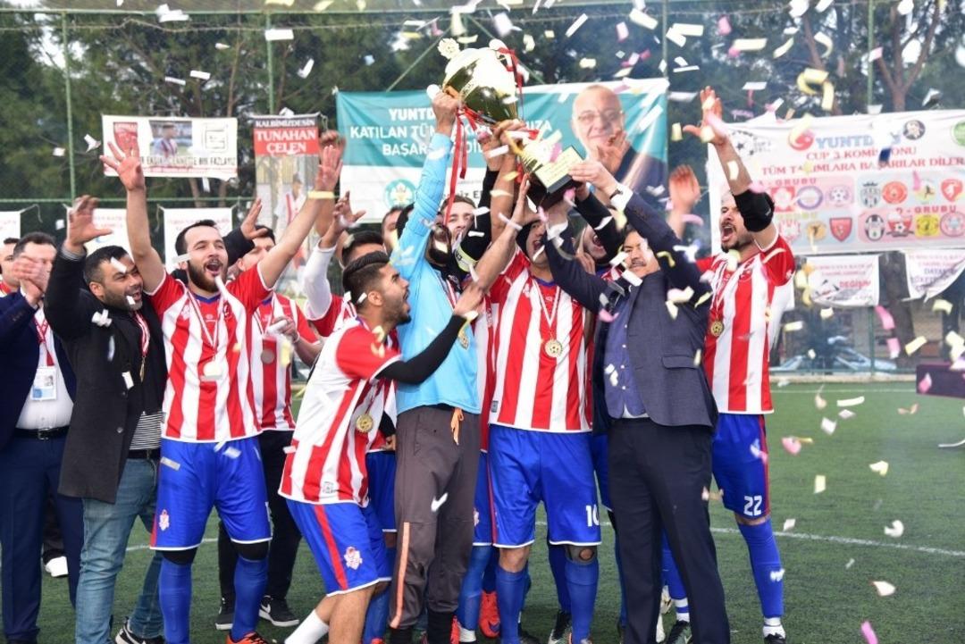 Yuntdağ Cup 3&rsquo;&uuml;n Şampiyonu Kalemlispor oldu