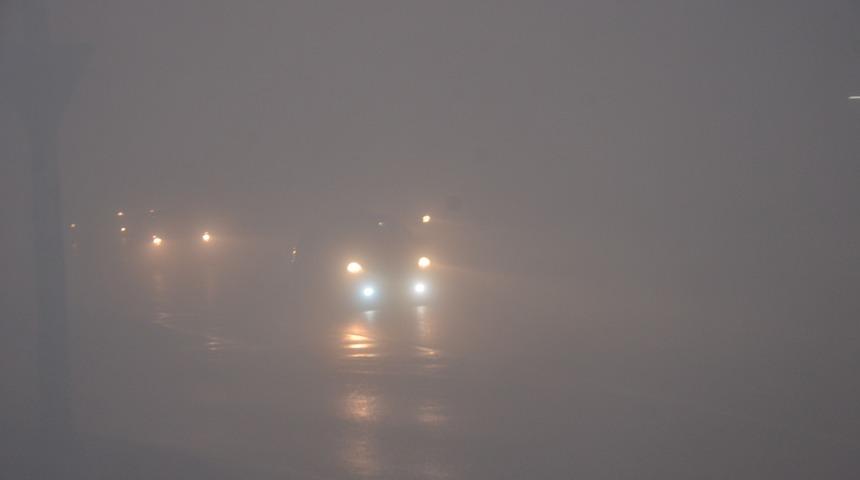 Bursa'ya sis çöktü, görüş mesafesi 10 metreye kadar düştü