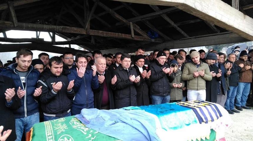 10 g&uuml;n &ouml;nce l&ouml;semi olduğu &ouml;ğrenilen gence h&uuml;z&uuml;nl&uuml; veda