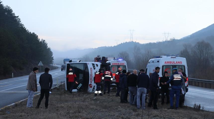 Bolu'da midibüs kazası: Yaralılar var