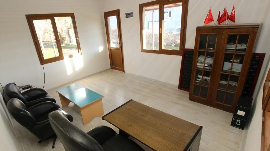 Saruhanlı Belediyesi Dilek Mahallesine muhtarlık b&uuml;rosu yaptı