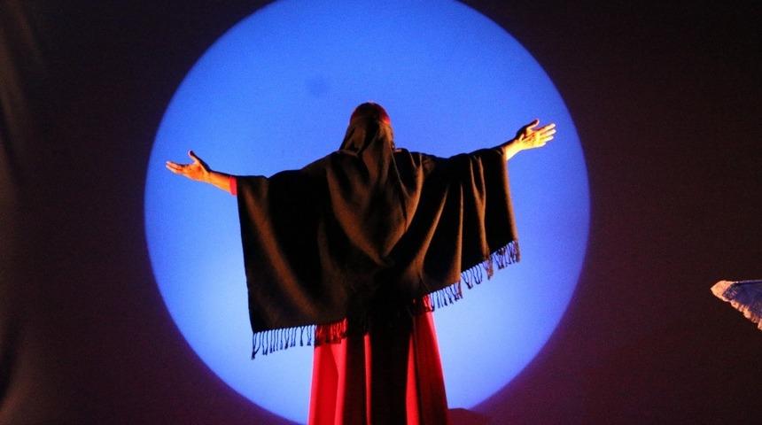 &ldquo;Tamara&rsquo;nın &ccedil;ığlığı&rdquo; Şanlıurfa&rsquo;da sahnelendi