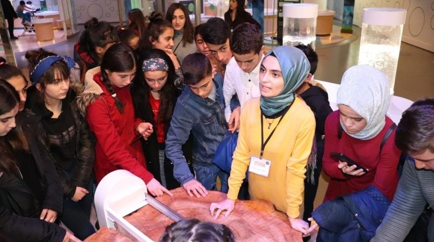 Eğitimin her kademesinde Bilim Merkezi var