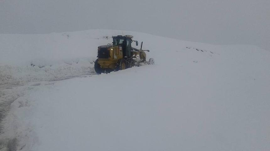 Sason’da kar yağışı etkili oldu