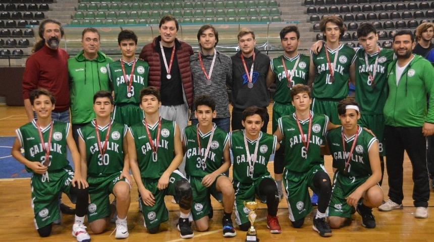 Denizli’de basketbol şampiyonları kupalarını aldı