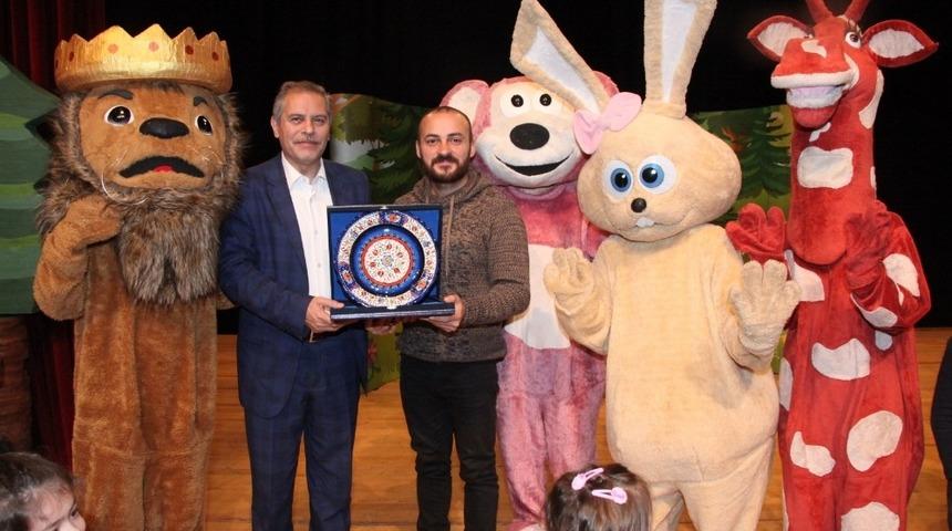&Ccedil;ocuklara &lsquo;Ormanlar Kralı Aslan&rsquo; tiyatrosu