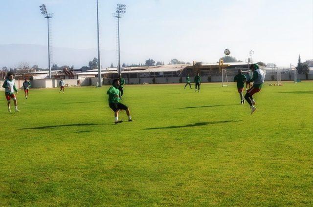 Nazilli Belediyespor’da 2. devre hazırlıkları devam ediyor