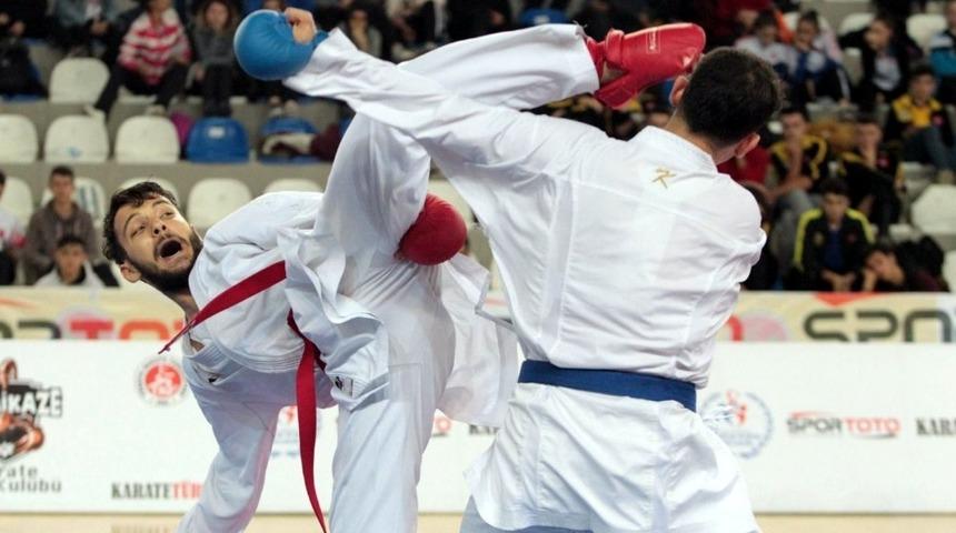 Geleceğin karatecileri Ege Ligi&rsquo;nden &ccedil;ıkacak