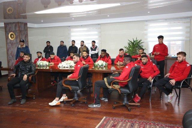 73 Şırnak Belediyespor’dan Başkan Bedirhanoğlu’na ziyaret