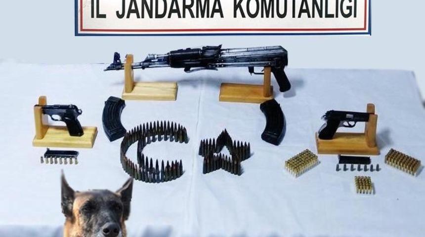 Siirt&rsquo;te silah ve m&uuml;himmat ele ge&ccedil;irildi