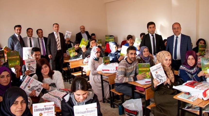 Van Valiliğinden eğitime tam destek