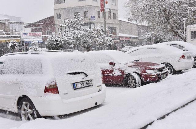 Ahlat’ta eğitime yarım gün ara verildi