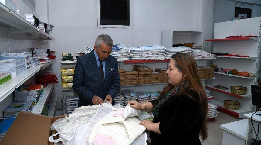 Giyim Bank yeni doğan bebeklerin ilk temel ihtiya&ccedil;larını karşılıyor