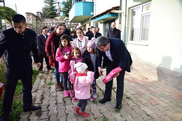 Başkan Can, mahalle sakinlerinin taleplerini dinledi