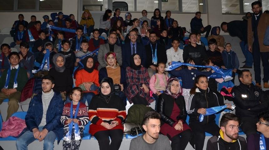 Paland&ouml;ken Belediyesi &ldquo;Kardeşimle Bir G&uuml;n&rdquo; adlı projeye destek oldu