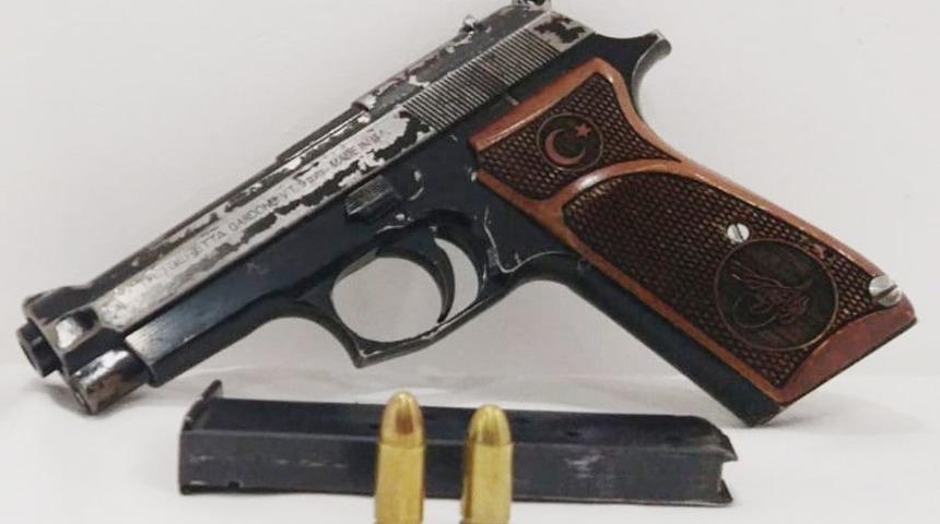 Tavşanlı&rsquo;da ruhsatsız silah ele ge&ccedil;irildi