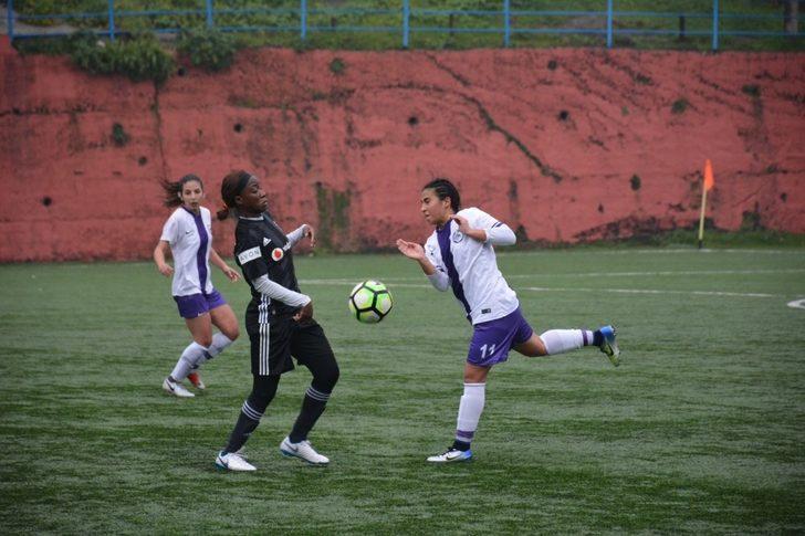 Kdz. Ereğli Belediyespor: 3  Beşiktaş: 1 G1