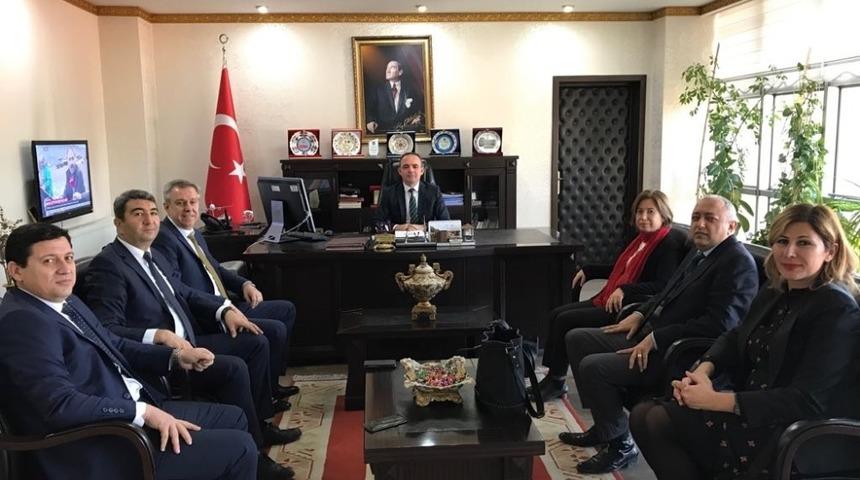 Burhaniye&rsquo;de banka m&uuml;d&uuml;rlerinden Kaymakam ziyareti