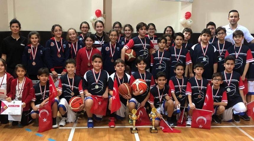 Kurtuluş Kupası Basketbol Turnuvası