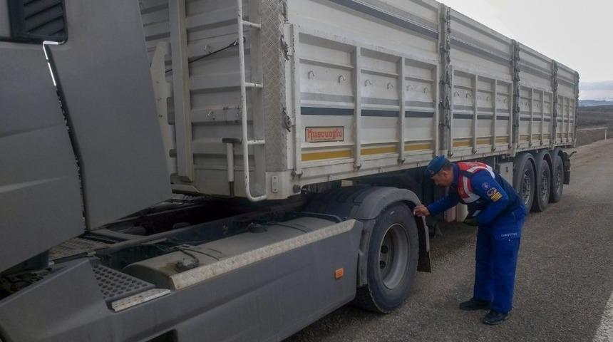 G&uuml;m&uuml;şhane Jandarma&rsquo;dan trafik denetimi