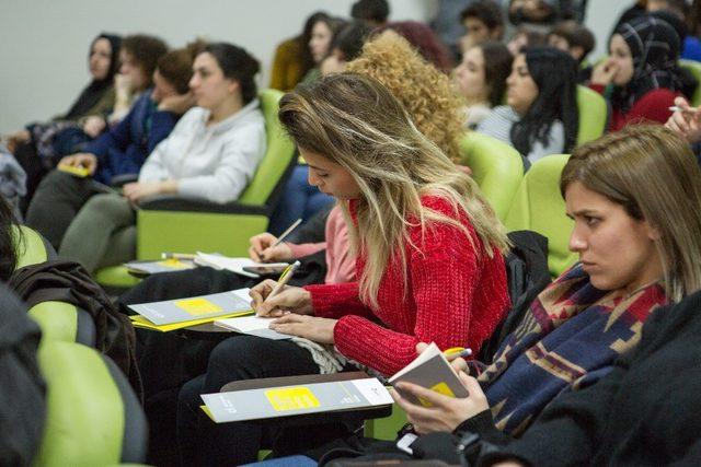 SAÜ’de ‘Çağdaş Sanat Buluşmaları’ paneli gerçekleşti