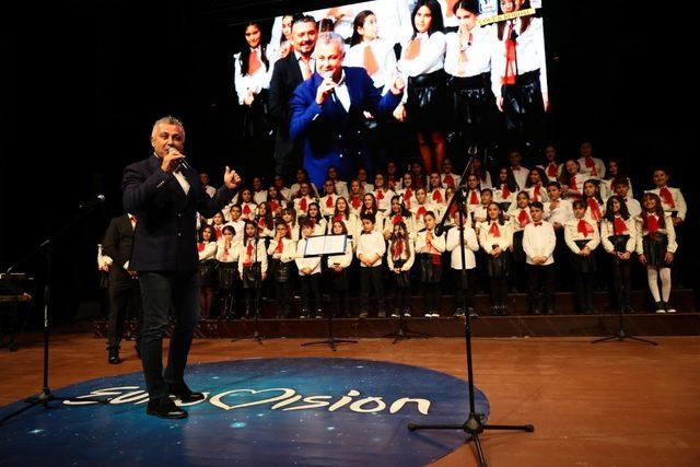 Belgesel tadında Eurovision konseri