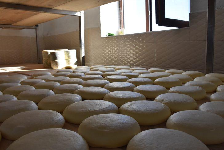 Tam 5 yıl uğraştılar efsane markayı gün yüzüne çıkardılar  G1