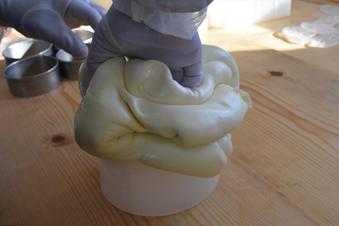 Tam 5 yıl uğraştılar efsane markayı g&uuml;n y&uuml;z&uuml;ne &ccedil;ıkardılar 