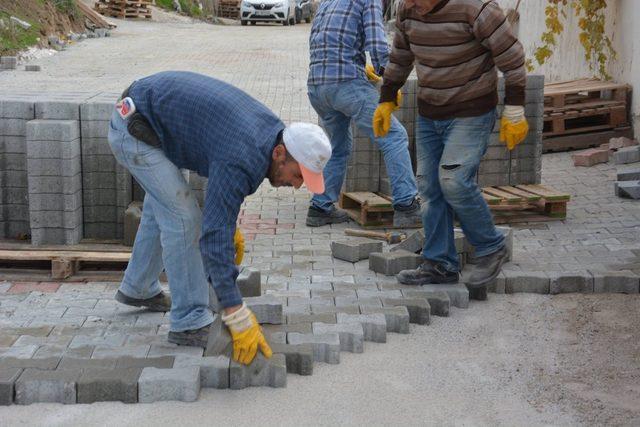 Şehzadeler’den bir yılda 35 bin metrekare parke taşı