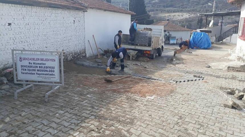 Şehzadeler&rsquo;den bir yılda 35 bin metrekare parke taşı