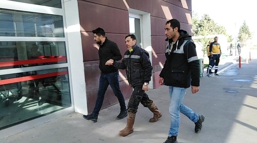 &Uuml;zerine dalgı&ccedil; pompası d&uuml;şen iş&ccedil;i yaralandı