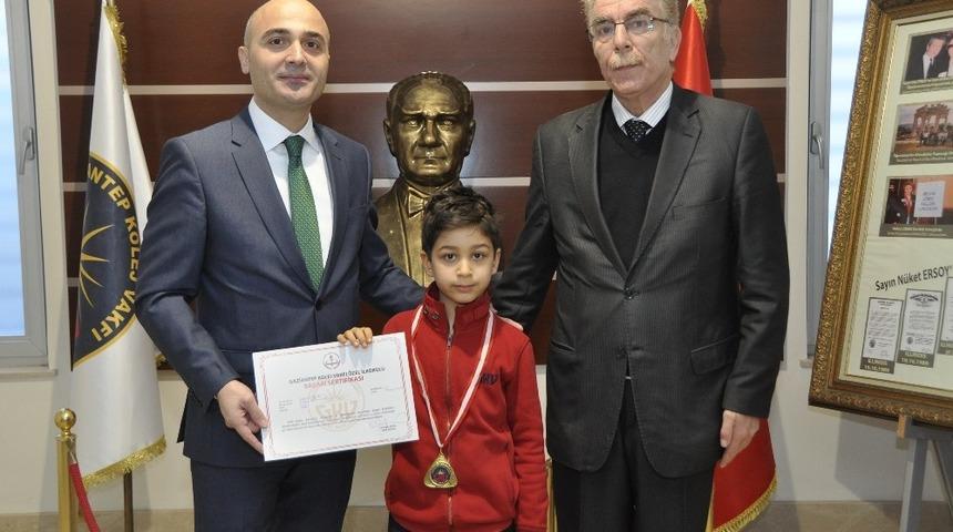 GKV&rsquo;li &Ccedil;ağan T&uuml;t&uuml;nc&uuml;ler&rsquo;e satran&ccedil; &ouml;d&uuml;l&uuml;