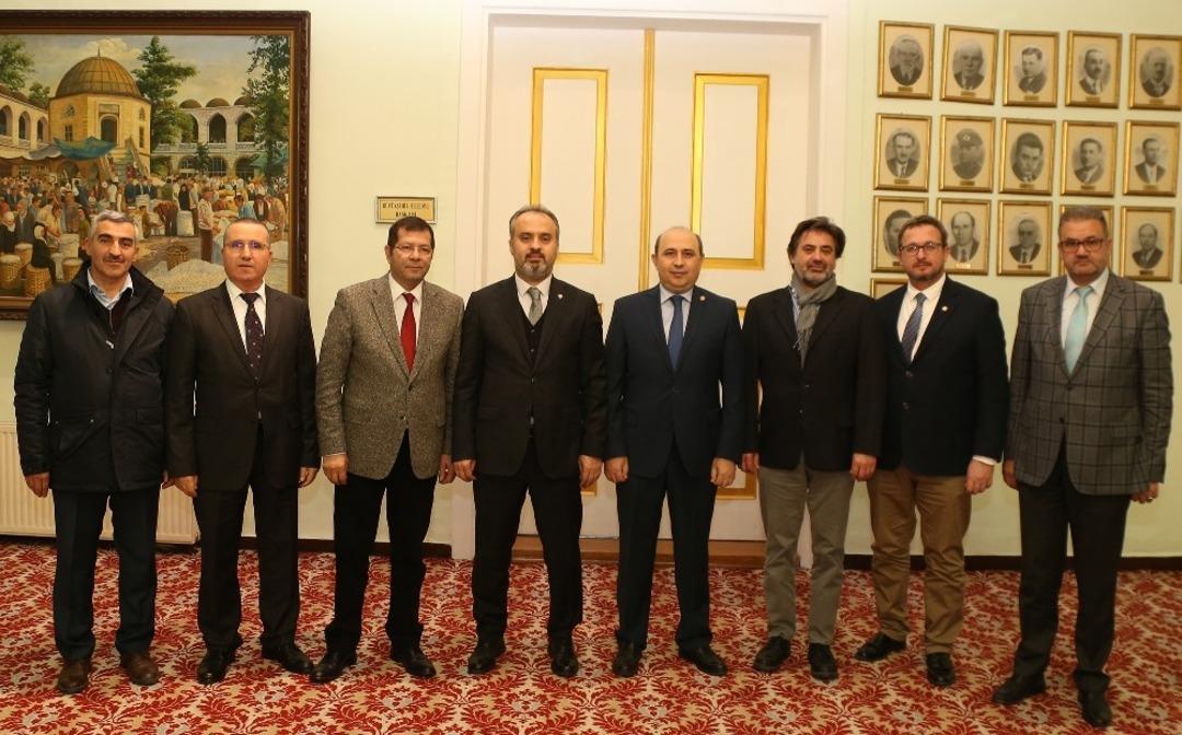 Bursa&rsquo;da asfalt sezonu verimli ge&ccedil;ti