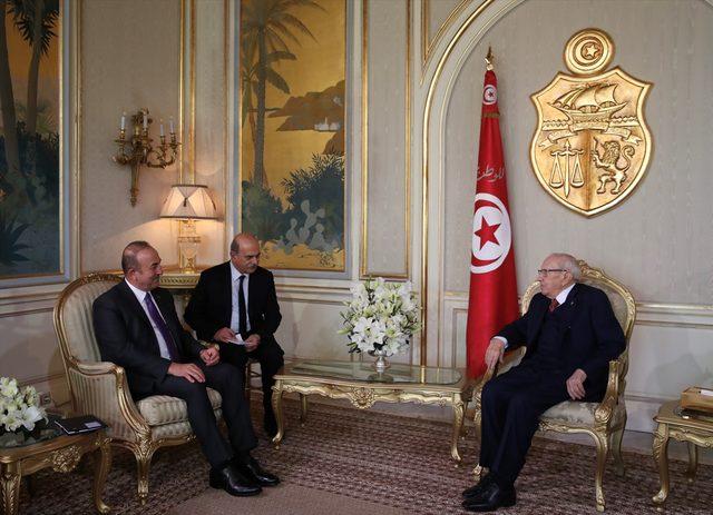 Dışişleri Bakanı Çavuşoğlu Tunus’ta