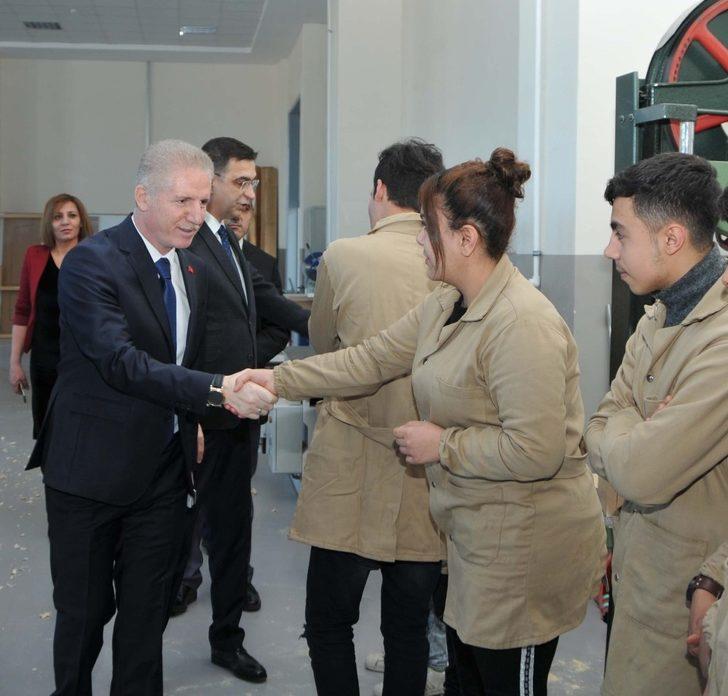 Vali Gül’den GSO-MEM’e övgü G3