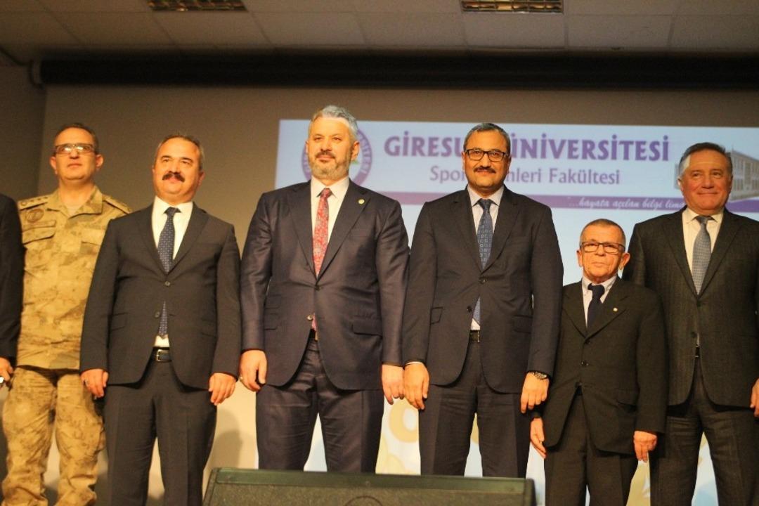 &lsquo;2. Onur &Ouml;d&uuml;lleri&rsquo; sahiplerini buldu