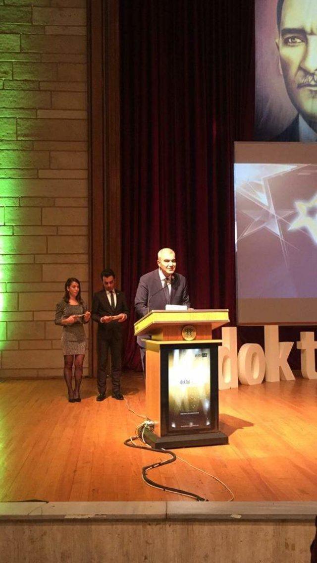 'Türkiye'nin Sağlık Ödülleri' dağıtıldı