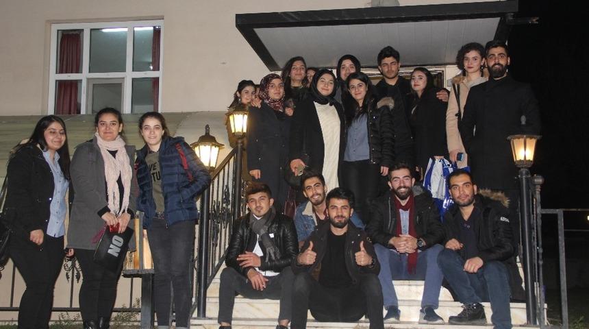 ERHAVDER&rsquo;den &ouml;ğrencilere sıra gecesi