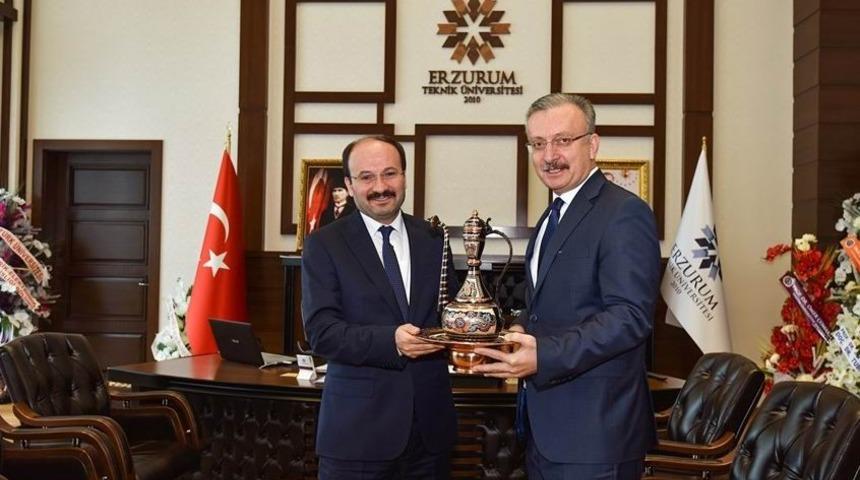 Rekt&ouml;r Akın Levent&rsquo;ten Erzurum&rsquo;da &Uuml;niversite Rekt&ouml;rlerine Ziyaret