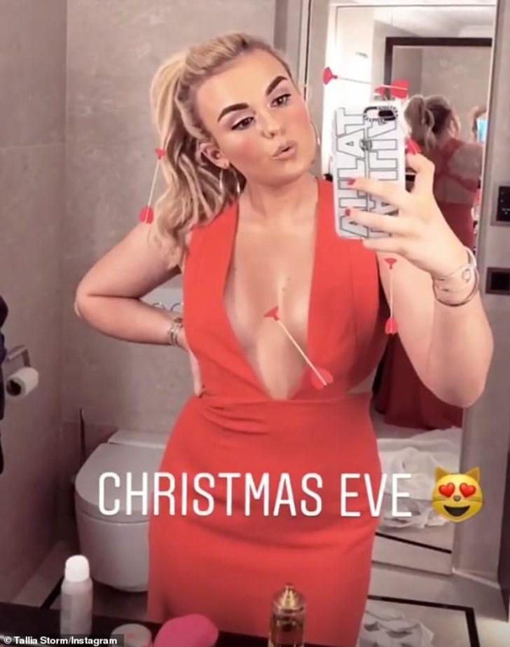 Dondurucu soğuğa aldırış etmedi mayoyla poz verdi  G5