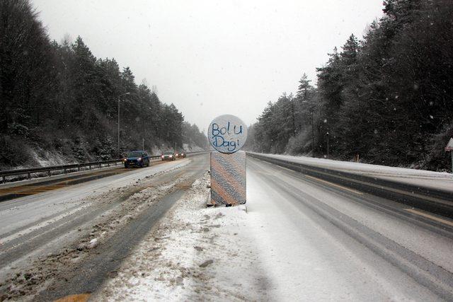 Bolu Dağı'nda kar ve sis