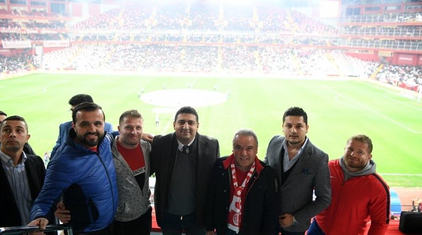 Başkan Böcek’ten Antalyaspor’a destek