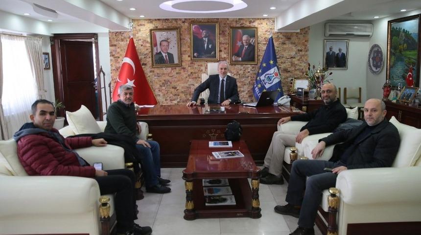 İHH&rsquo;dan Başkan Sara&ccedil;oğlu&rsquo;na ziyaret